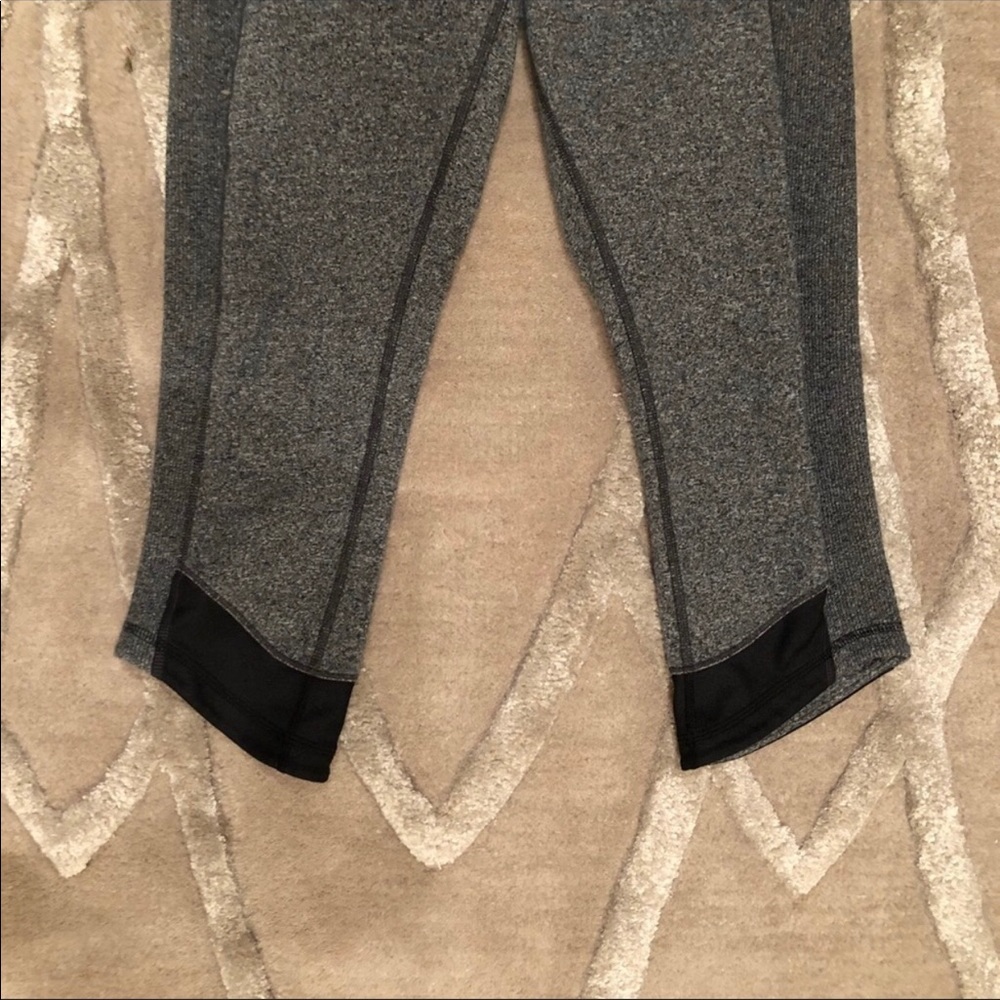 LULULEMON LEGGINGS - Picture 3 of 4